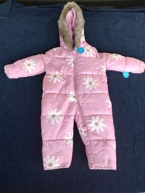 BRAND NEW Baby Girl Carter's Faux Fur-Trimmed Hooded Printed Snowsuit 6-9 M